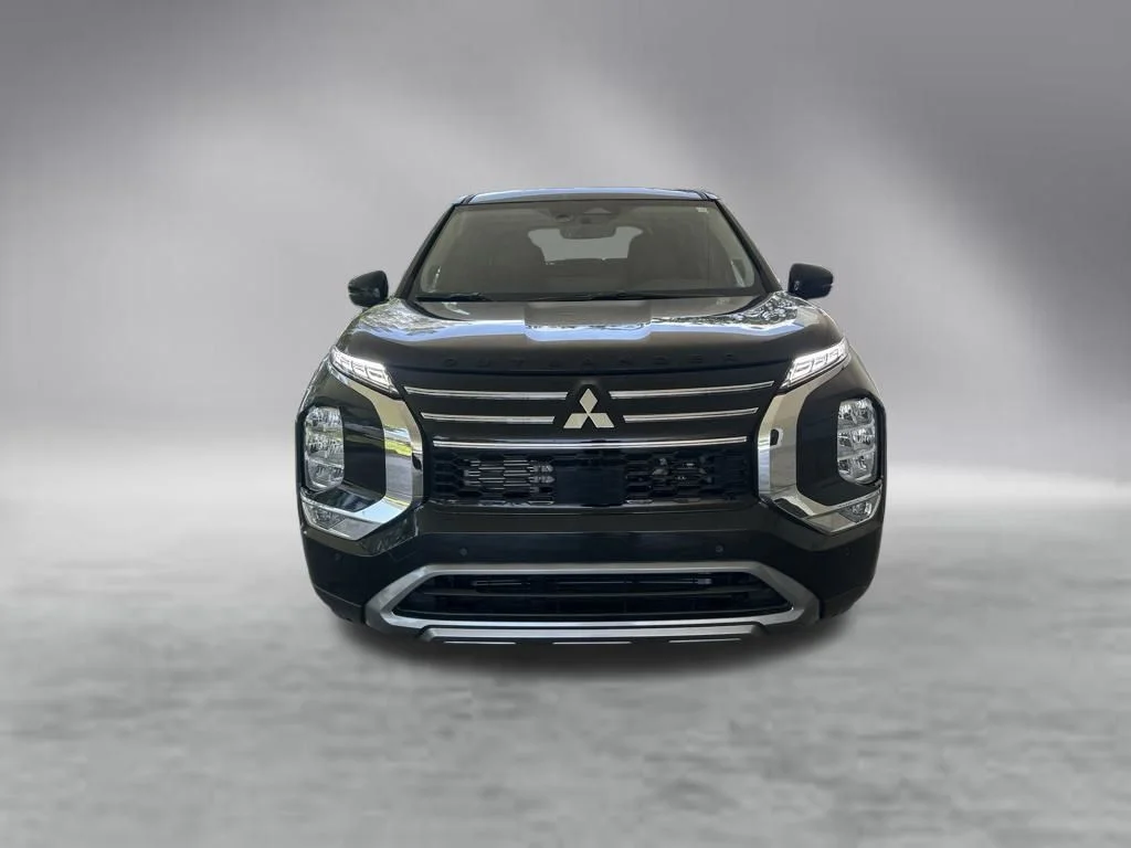 New 2026 Black Mitsubishi SE image 8