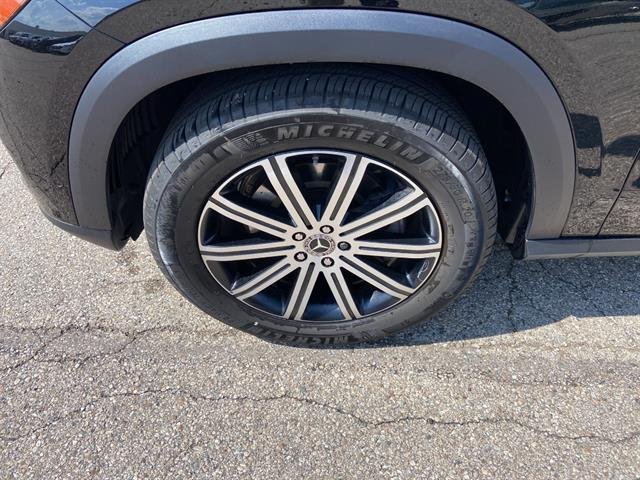 Certified Used 2026 Obsidian Black Metallic Mercedes-Benz GLE 350 4MATIC® image 7