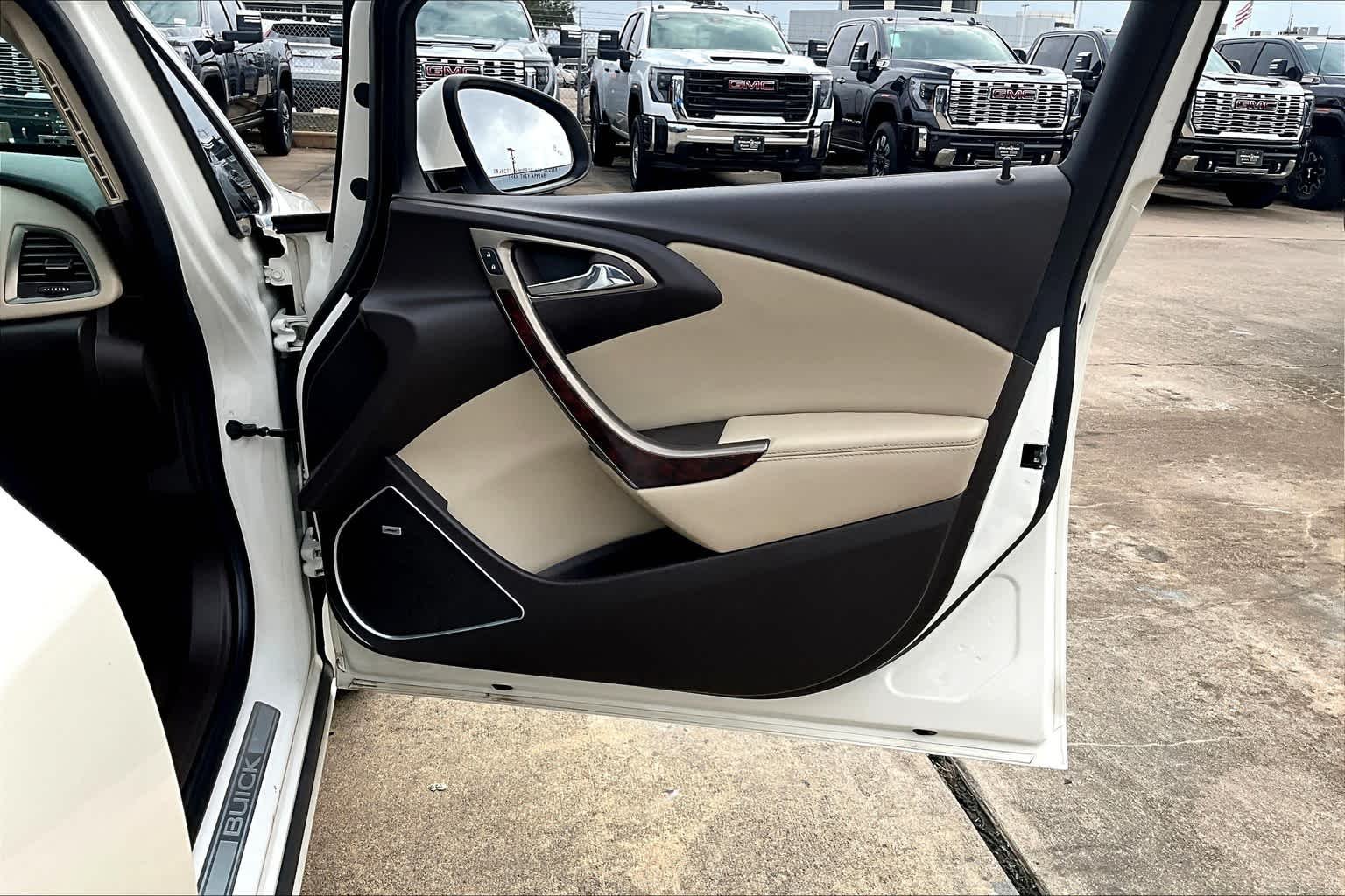 Used 2015 White Diamond Tricoat Buick Leather Group image 22