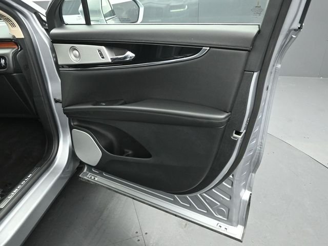 2023 LINCOLN NAUTILUS - Image 32