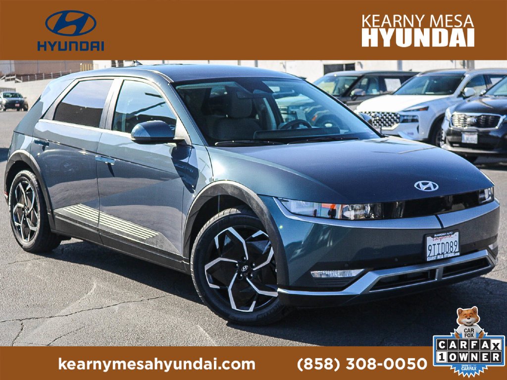 Used 2024 Green Hyundai SEL image 1