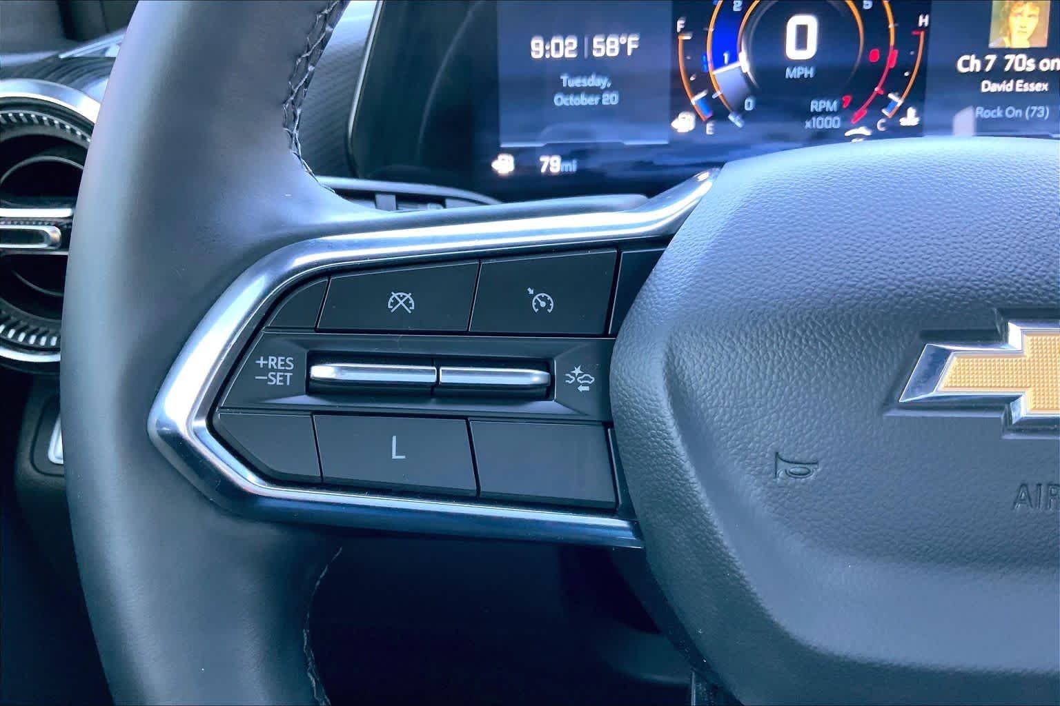 Used 2025 Summit White Chevrolet LT image 24