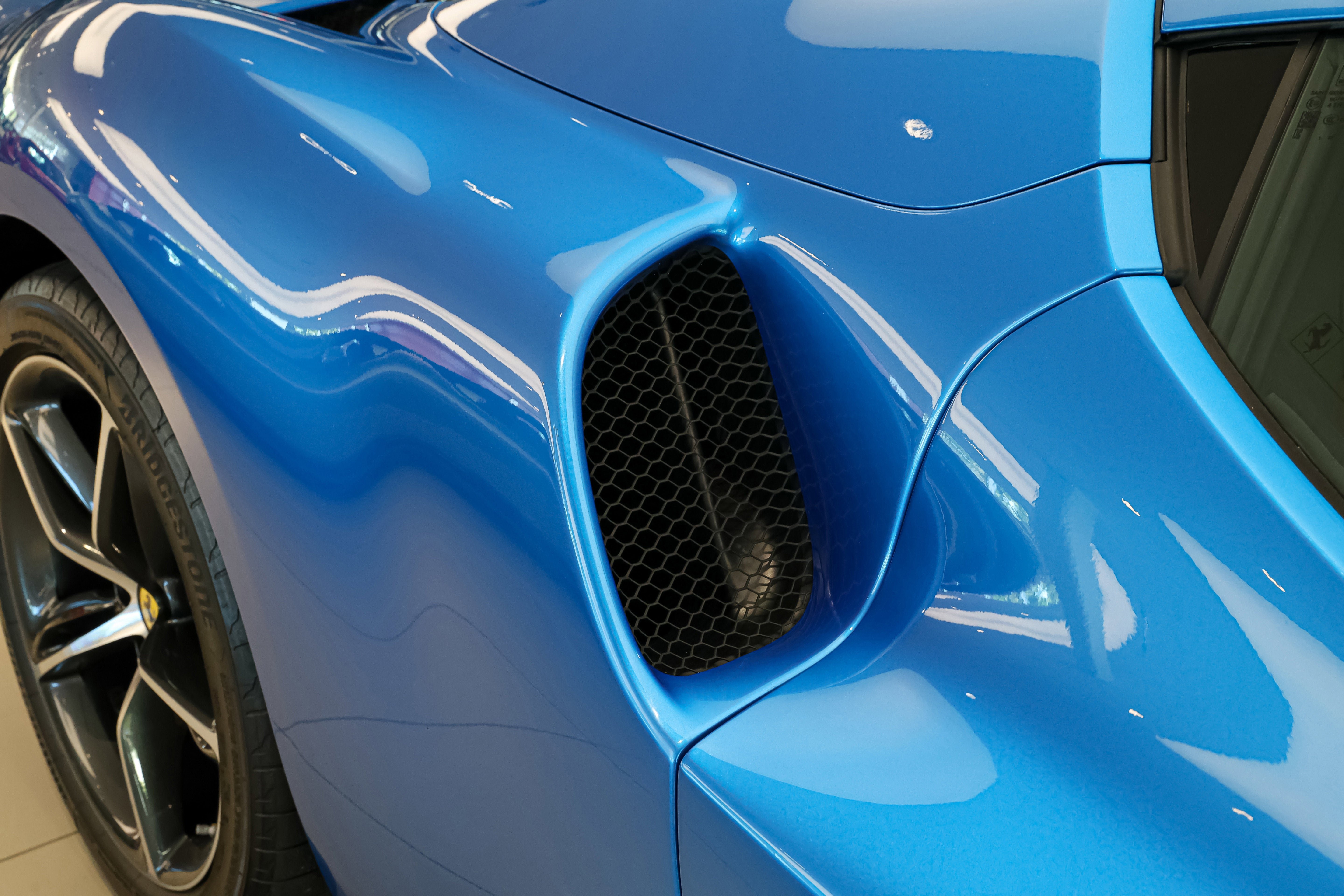 Used 2024 Blu Corsa Metallic Ferrari  image 24