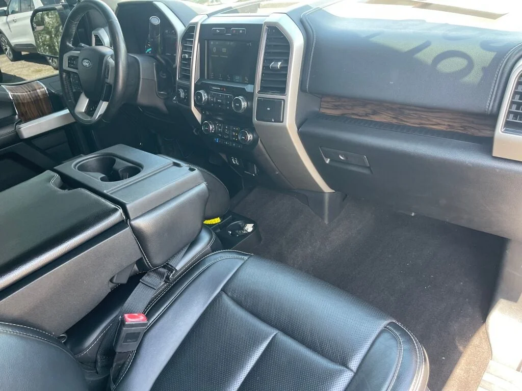 Used 2018 Shadow Black Ford LARIAT image 29