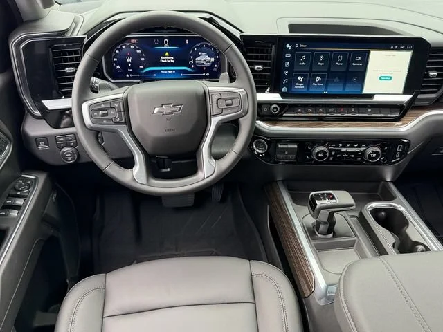 New 2026 Summit White Chevrolet RST image 7