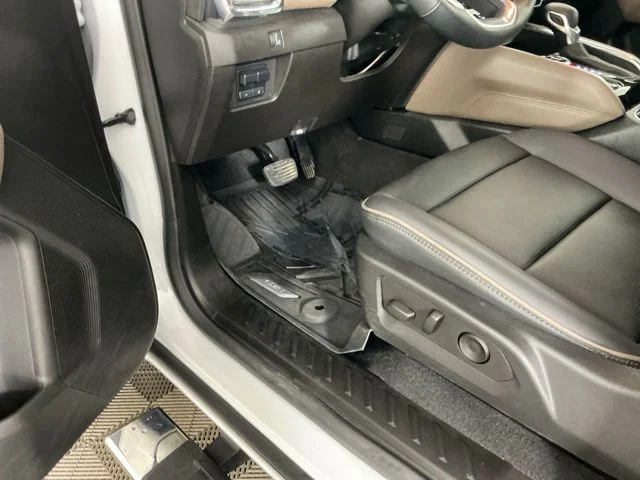 Used 2024 White GMC Denali image 16