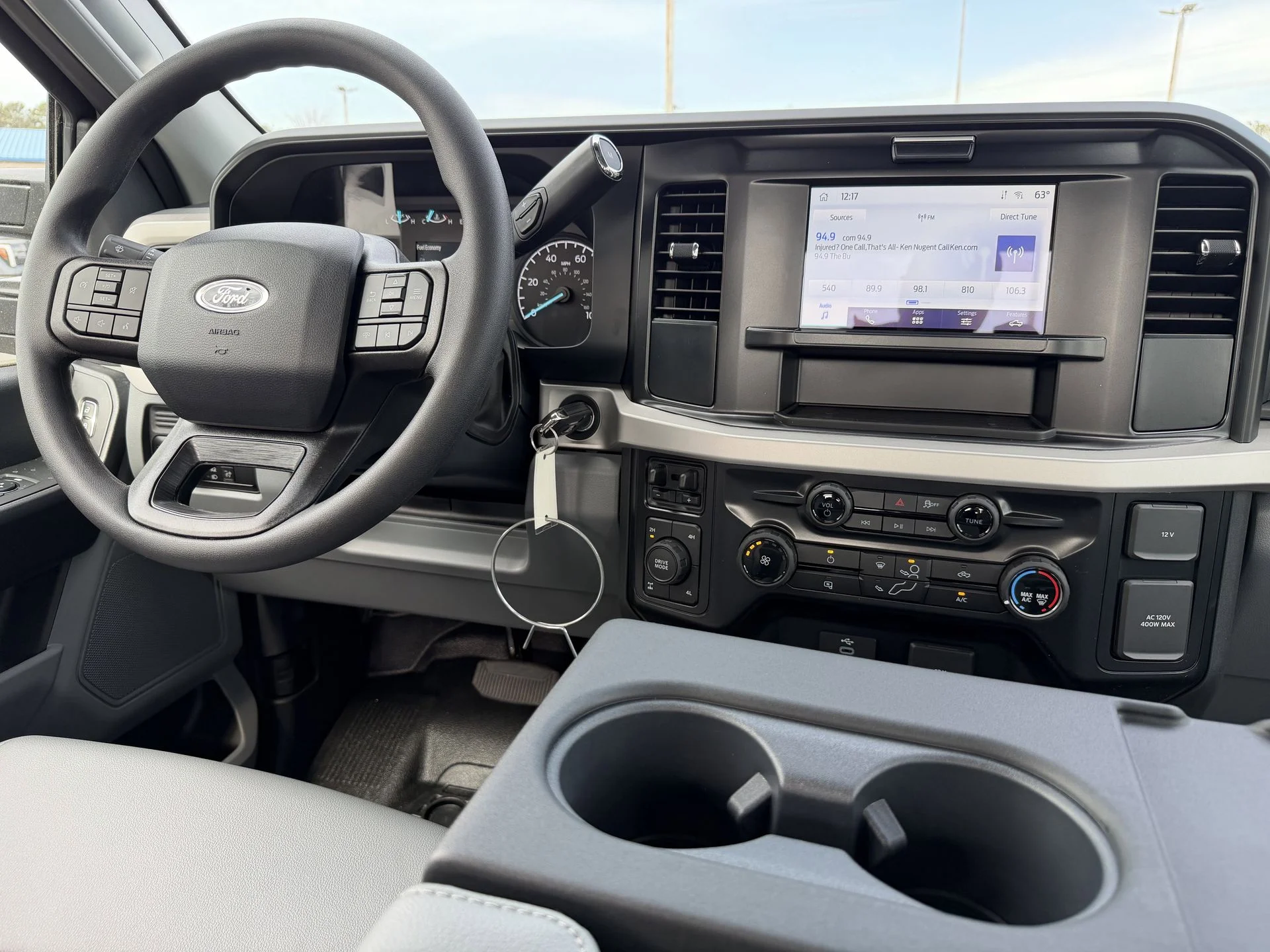 New 2026 Oxford White Ford F-250® XL image 3