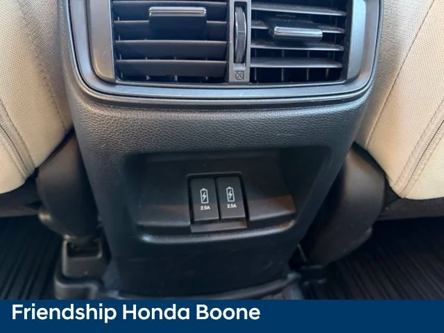 Used 2021 White Honda EX image 32