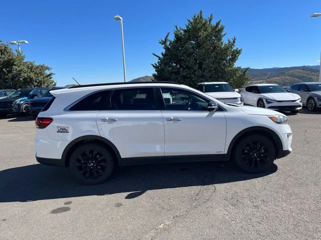 Used 2020 Snow White Pearl Kia S V6 image 6