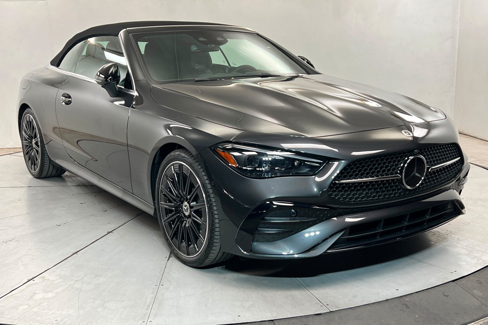 New 2027 Graphite Grey Metallic Mercedes-Benz CLE 450 image 28