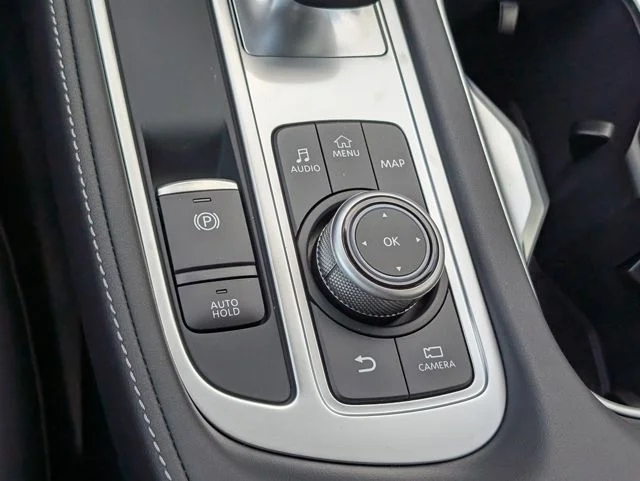 New 2027 2T GRPT SHDW INFINITI SPORT image 19