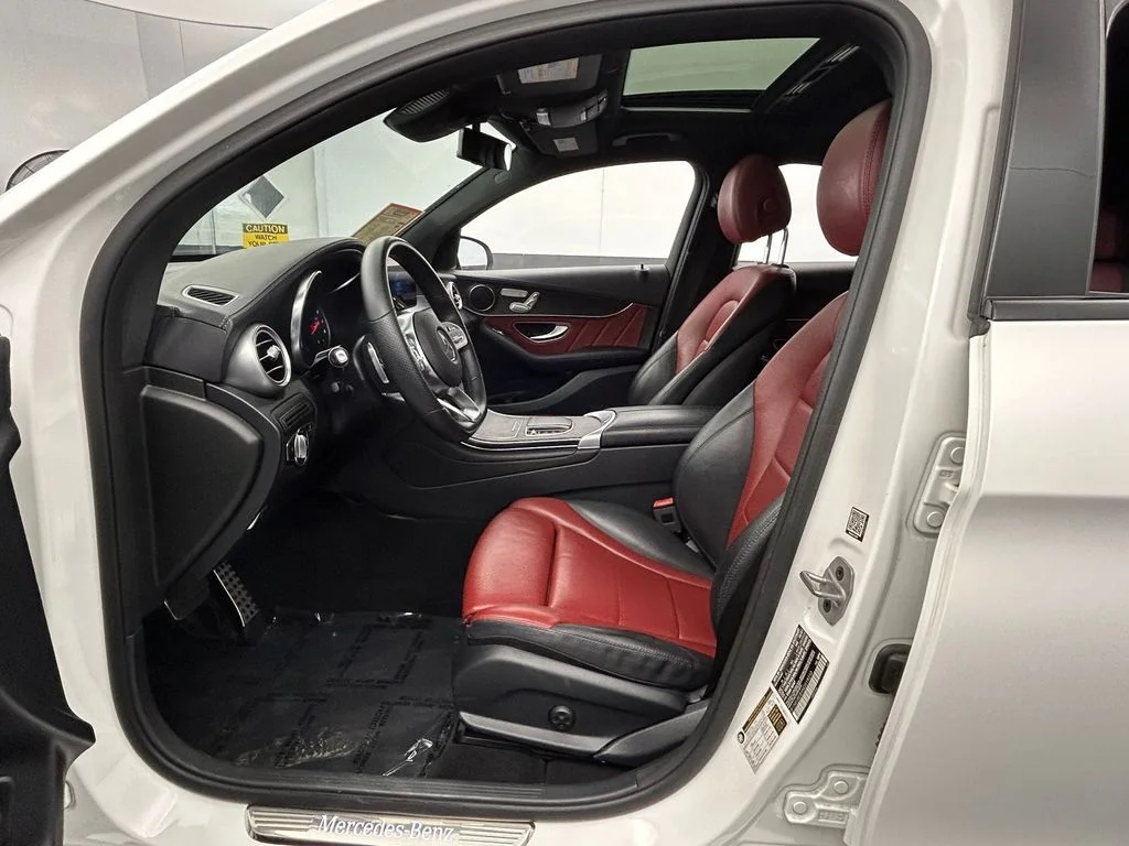 Used 2022 Diamond White Mercedes-Benz GLC 300 Coupe image 18