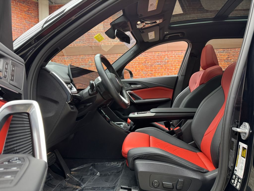 2025 BMW X1 28i - Photo 22