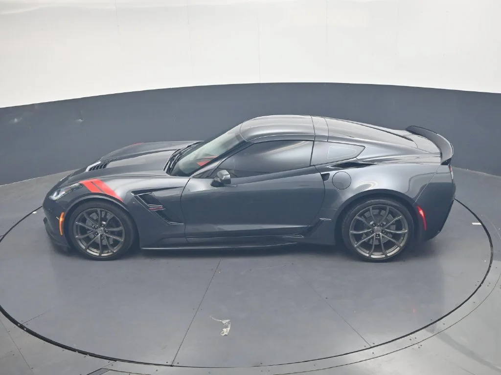 Used 2017 Gray Chevrolet Grand Sport image 21
