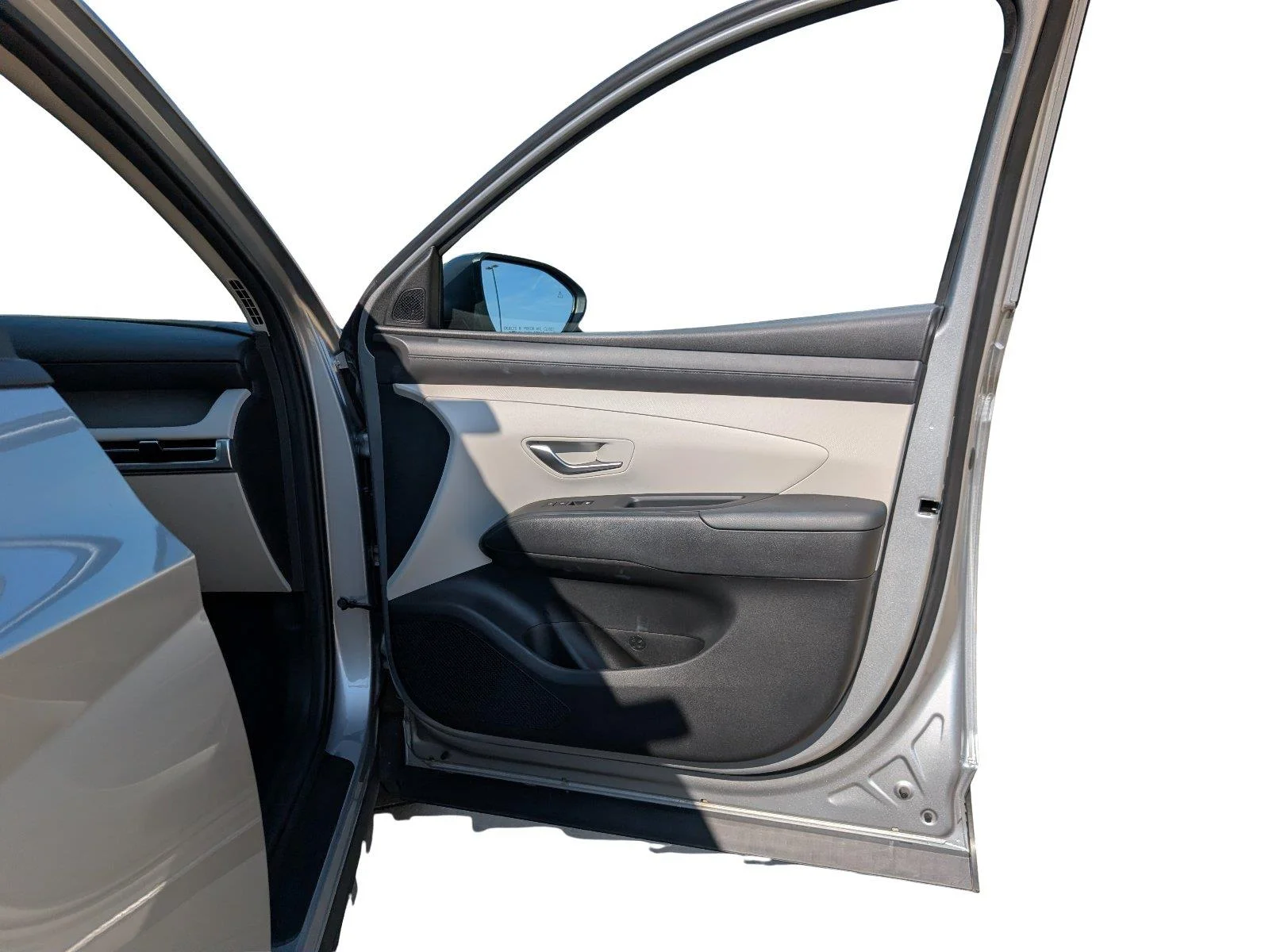 Used 2025 Shimmering Silver Hyundai SEL image 20