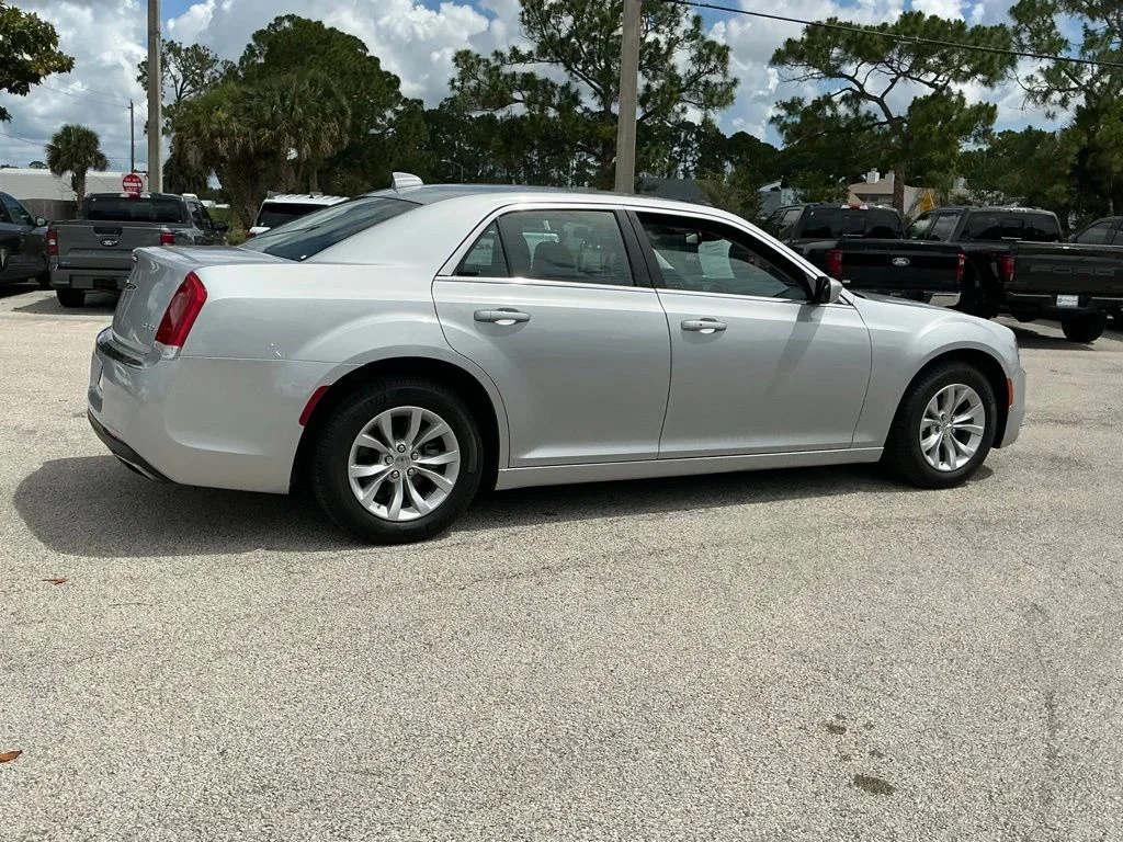 Used 2023 Silver Chrysler Touring image 12