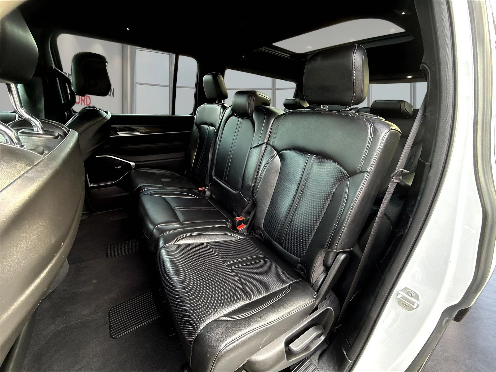 Used 2023 Bright White Clearcoat Jeep Base image 24