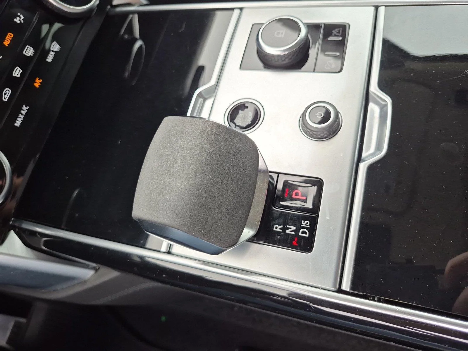 Used 2023 Eiger Grey Metallic Land Rover Autobiography image 29