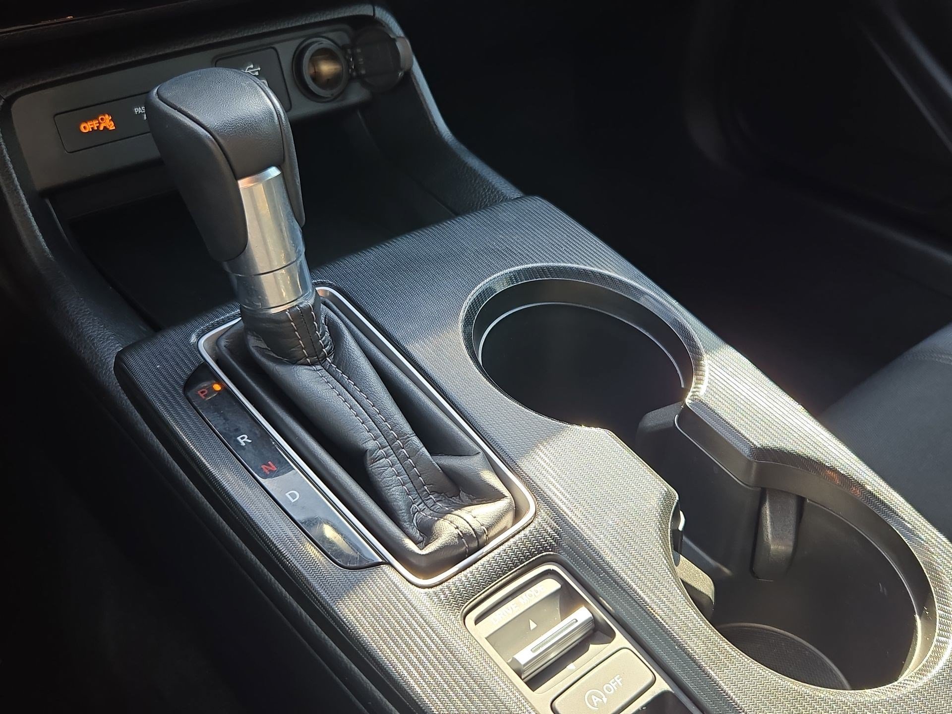 2024 Honda Civic Sport - Photo 24