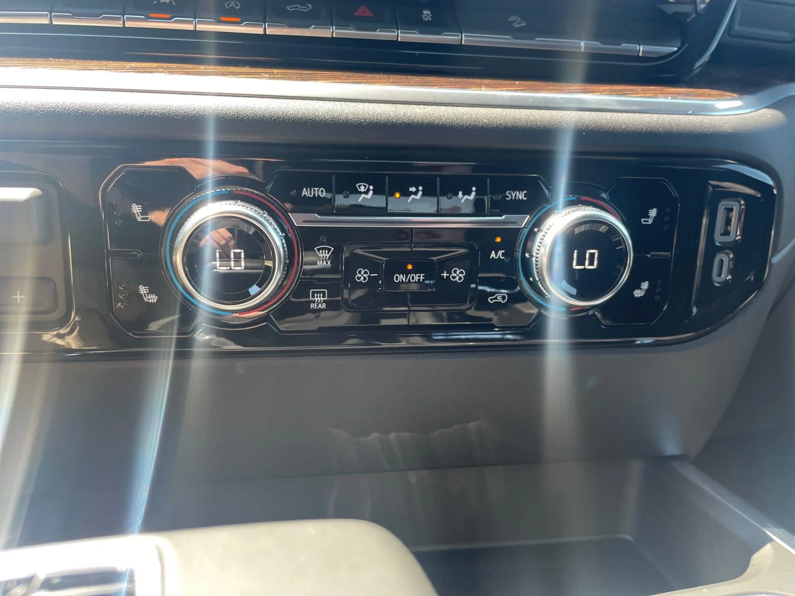 New 2026 Onyx Black GMC Elevation image 22