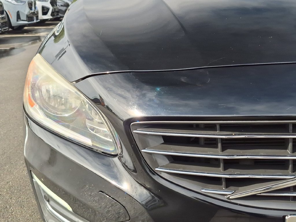 Used 2015 Black / Stone Volvo T6 image 21
