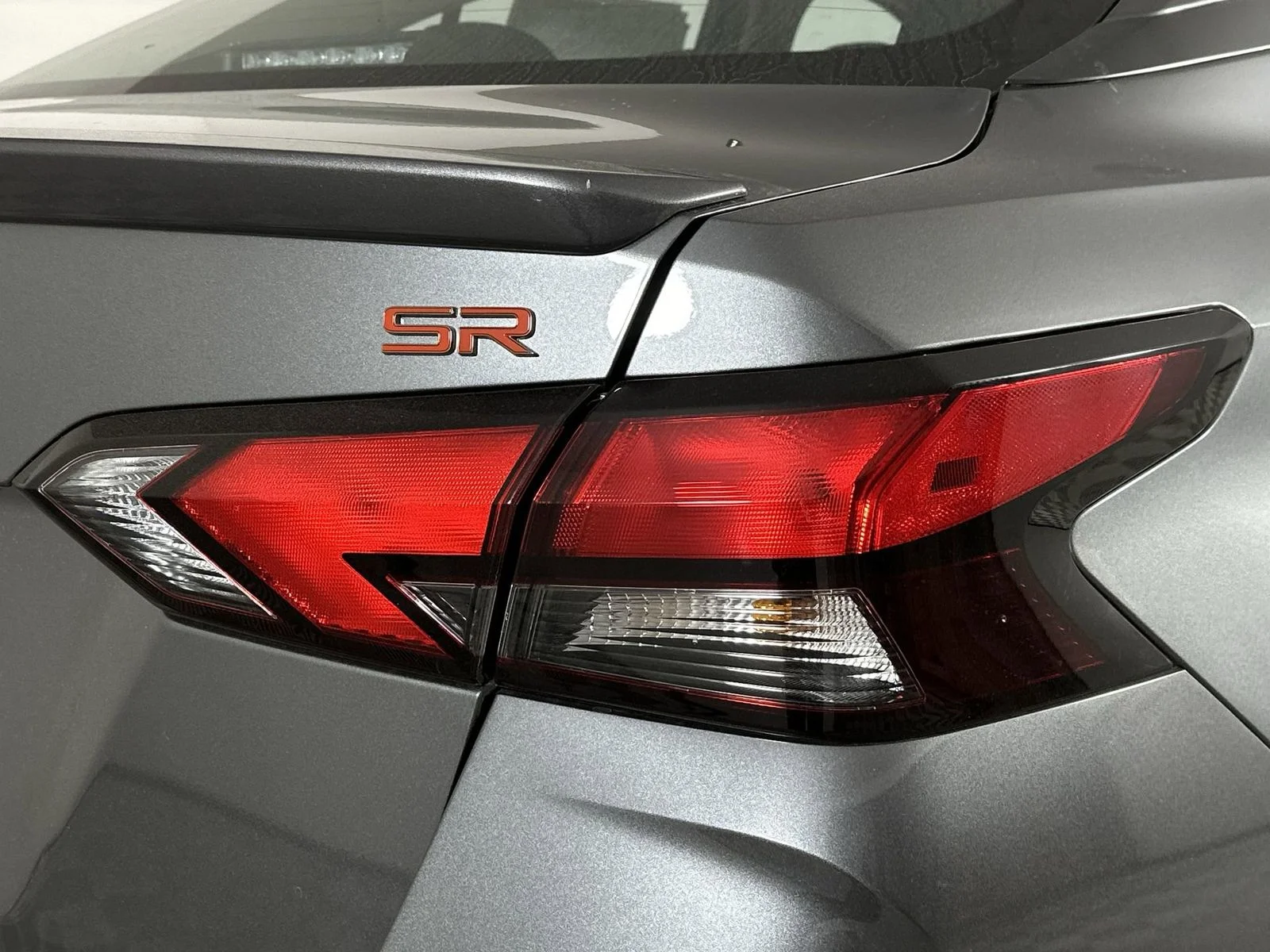 2025 Nissan Versa Sedan SR - Photo 26