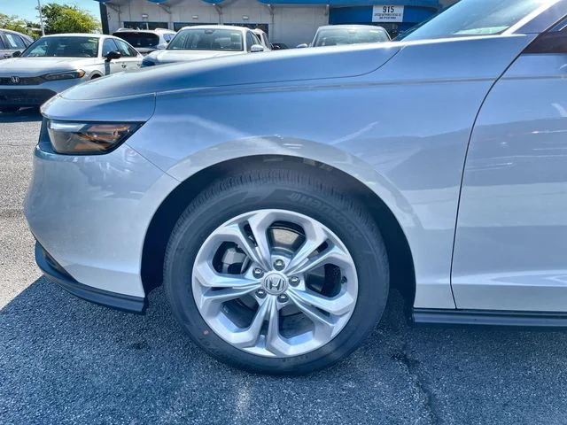 New 2026 Platinum White Pearl Honda LX image 26