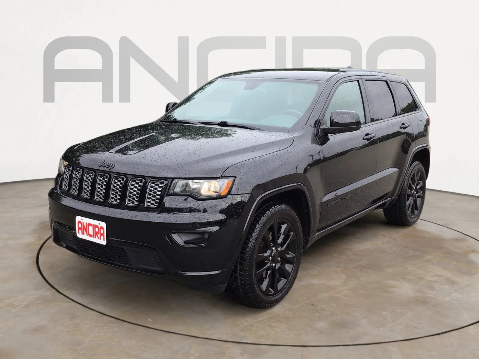 Used 2018 Diamond Black Crystal Pearlcoat Jeep Altitude image 8