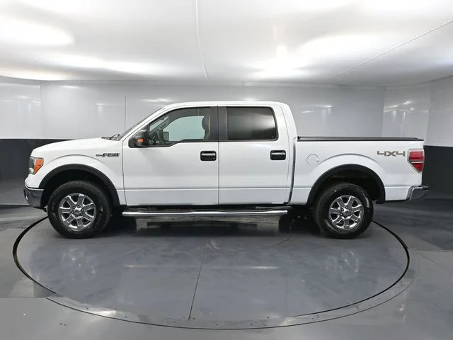 Used 2013 White Ford XLT image 6