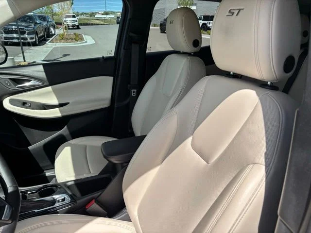 Used 2024 White Buick Sport Touring image 13