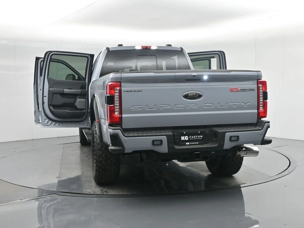 New 2026 Glacier Gray Metallic Tri-Coat Ford Lariat image 37