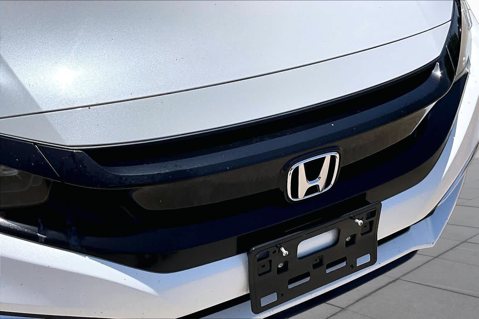 Used 2019 Platinum White Pearl Honda EX-L image 29