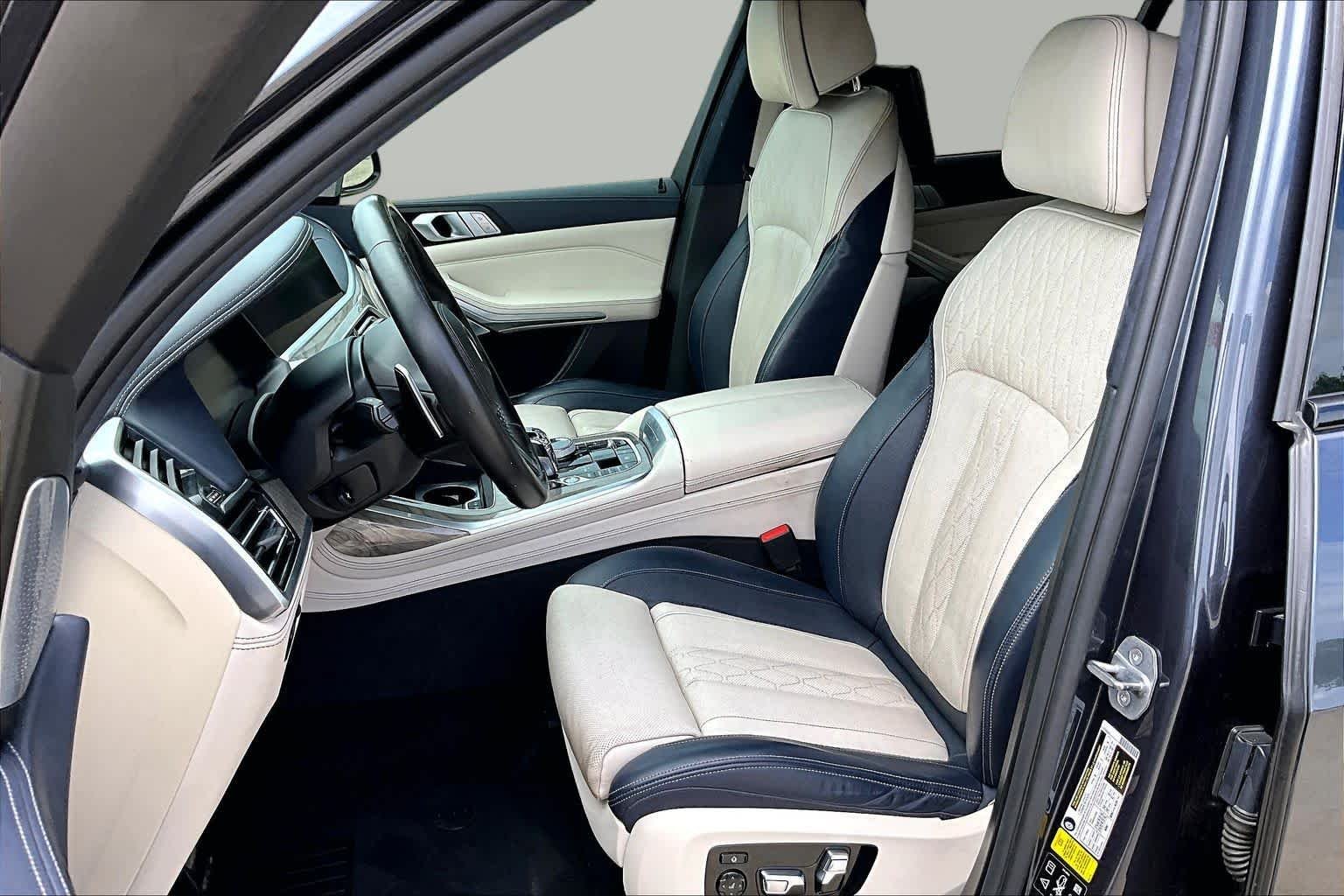 Used 2019 Arctic Gray Metallic BMW xDrive50i image 8