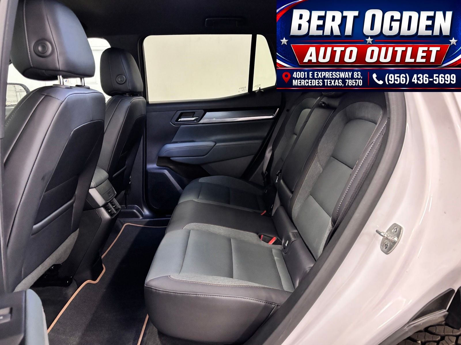 Used 2026 White GMC AT4 image 20