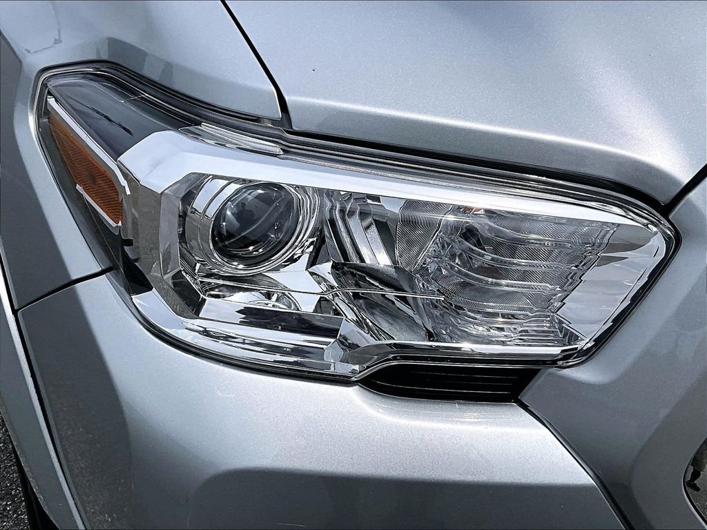 Used 2023 Silver Toyota SR5 image 33