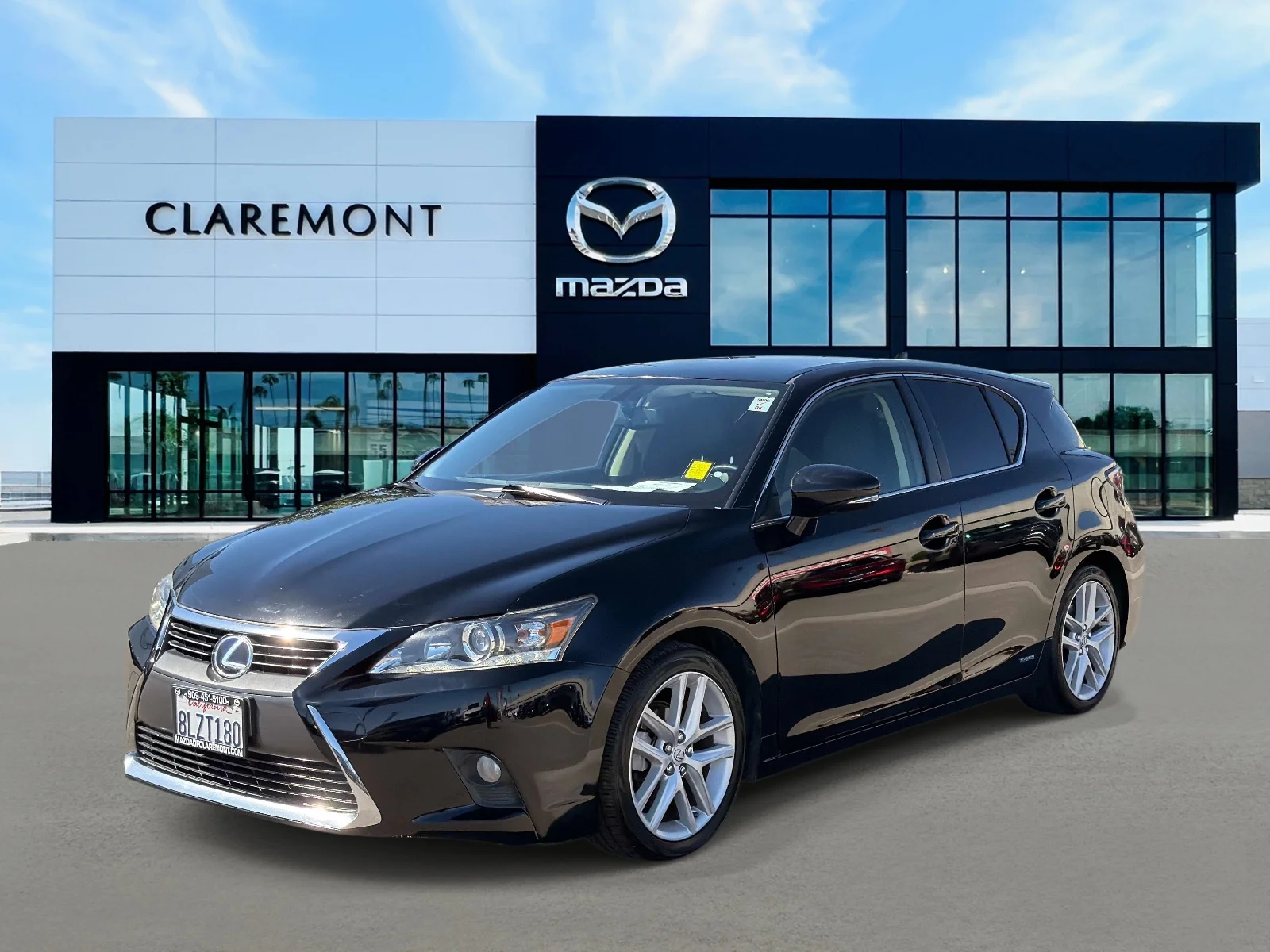 Used 2016 OBSIDIAN Lexus 5dr Sdn Hybrid image 3