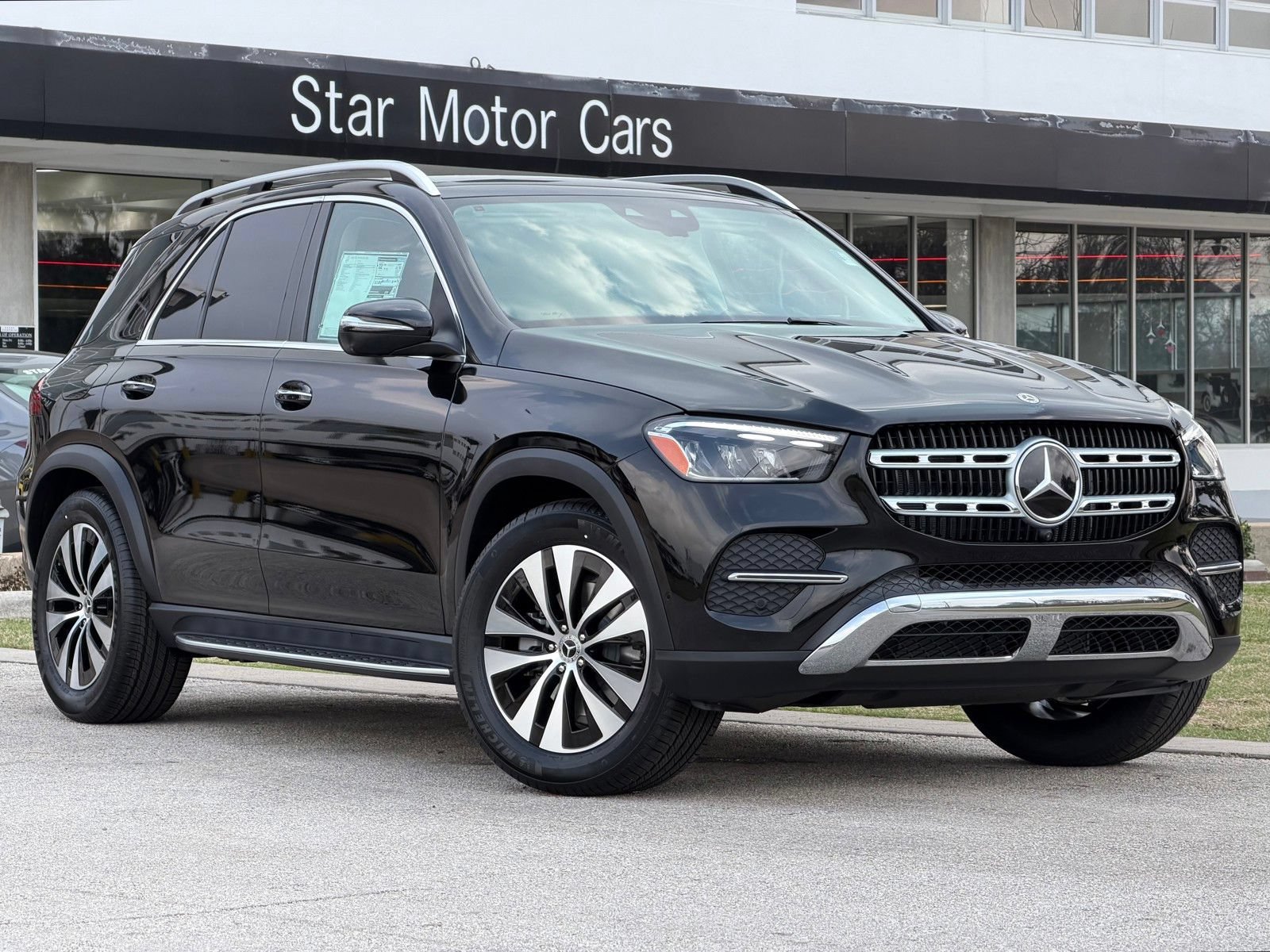 New 2026 Obsidian Black Metallic Mercedes-Benz GLE 350 image 25