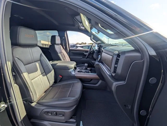 Used 2025 Black Chevrolet High Country image 14