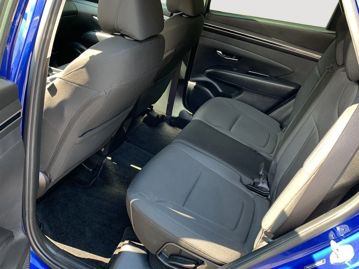 Used 2022 Intense Blue Hyundai SE image 10
