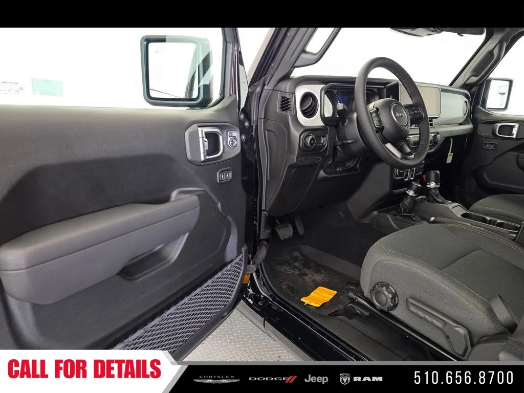 New 2025 Black Clear-Coat Exterior Paint Jeep Sport S image 16
