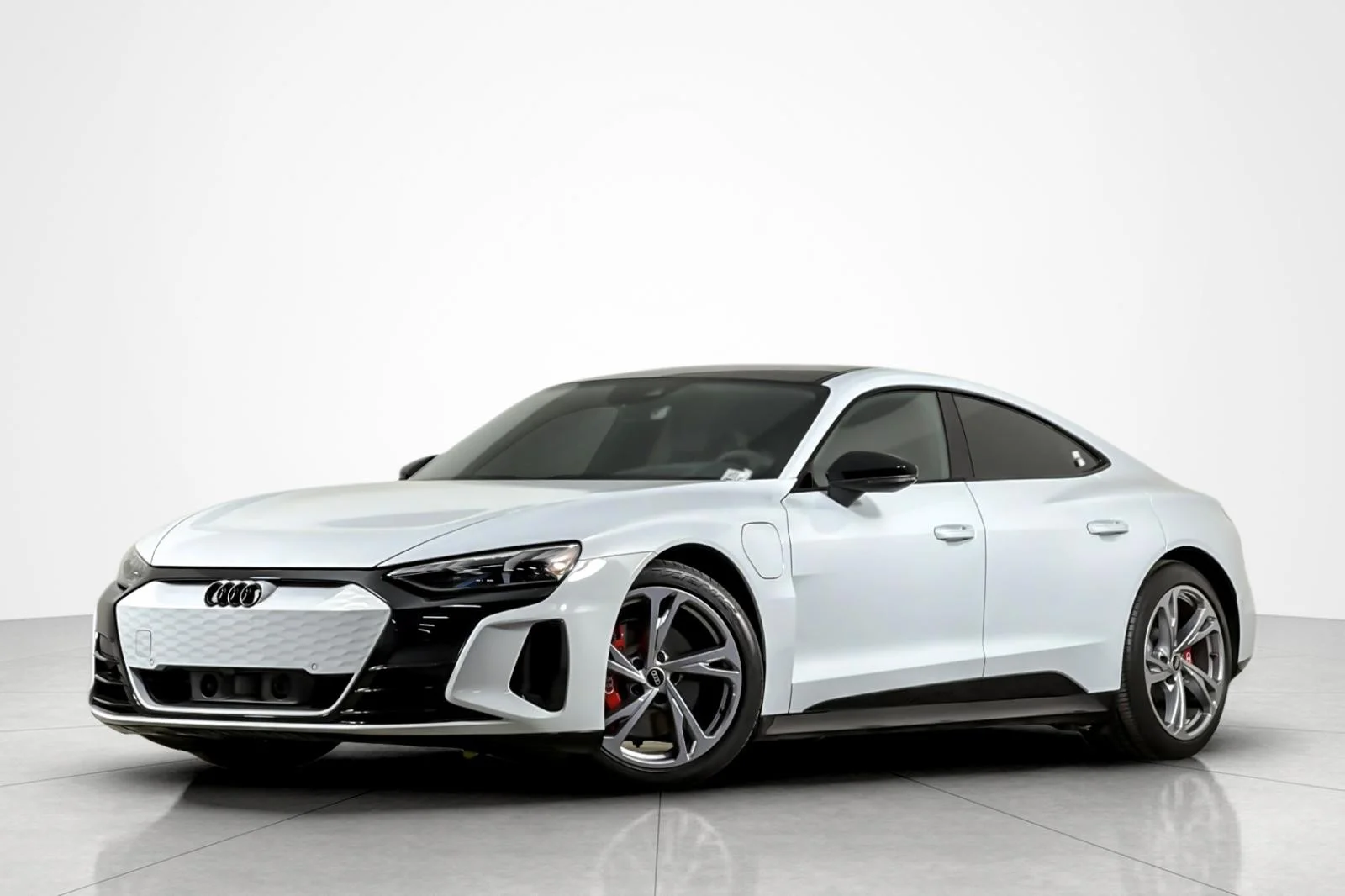 2023 Audi e-tron GT Premium Plus quattro's photo