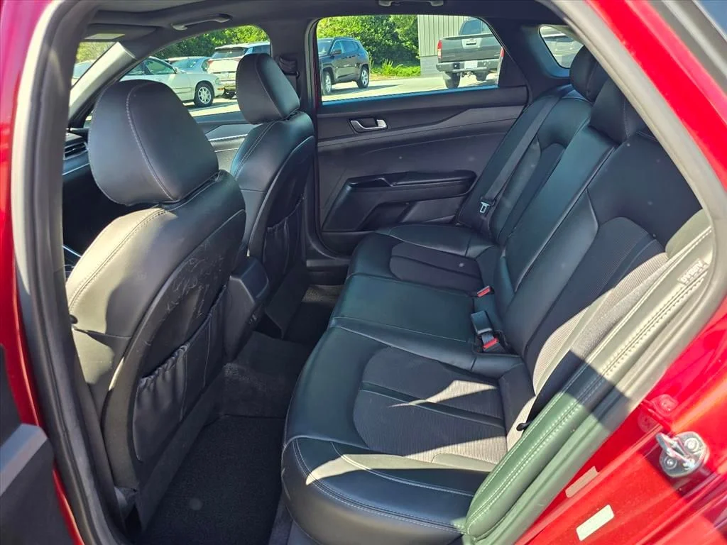 Used 2023 Red Kia GT-Line image 13