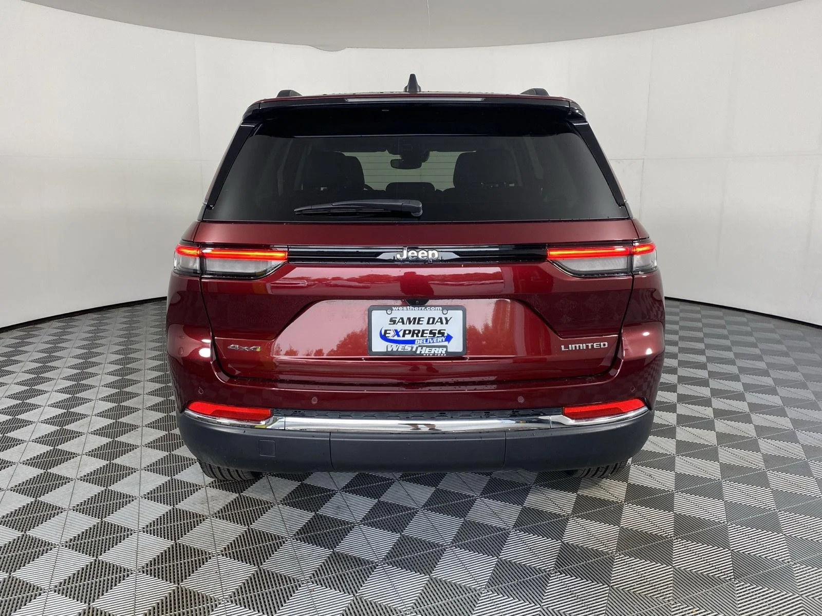 Used 2023  Jeep  image 6