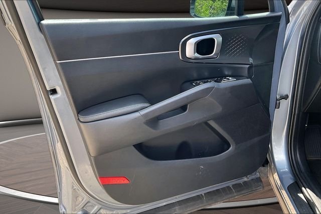 Used 2025 Silver Kia LX image 21