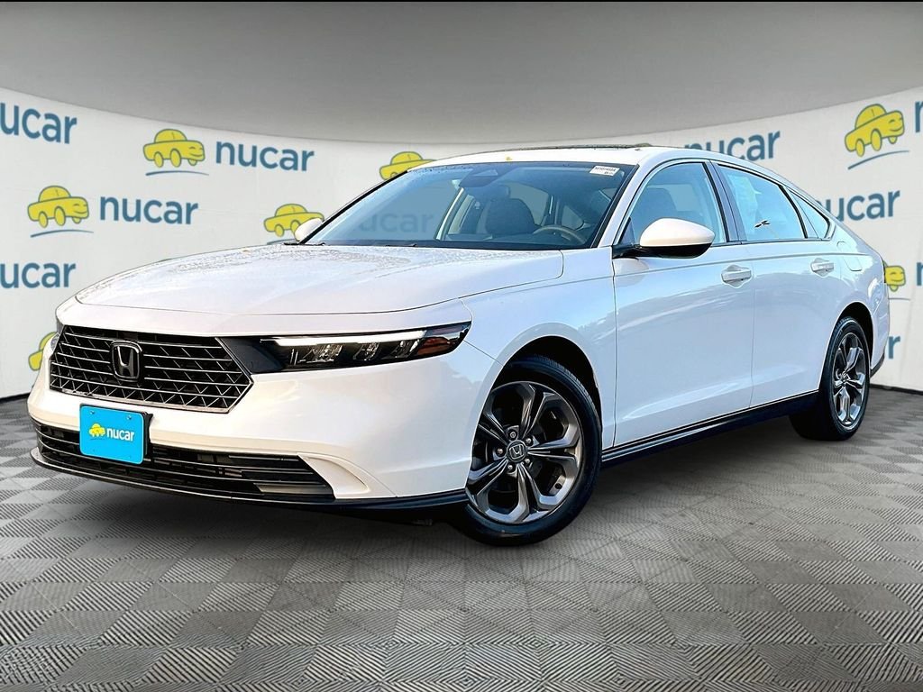 Used 2024 Platinum White Honda EX image 3