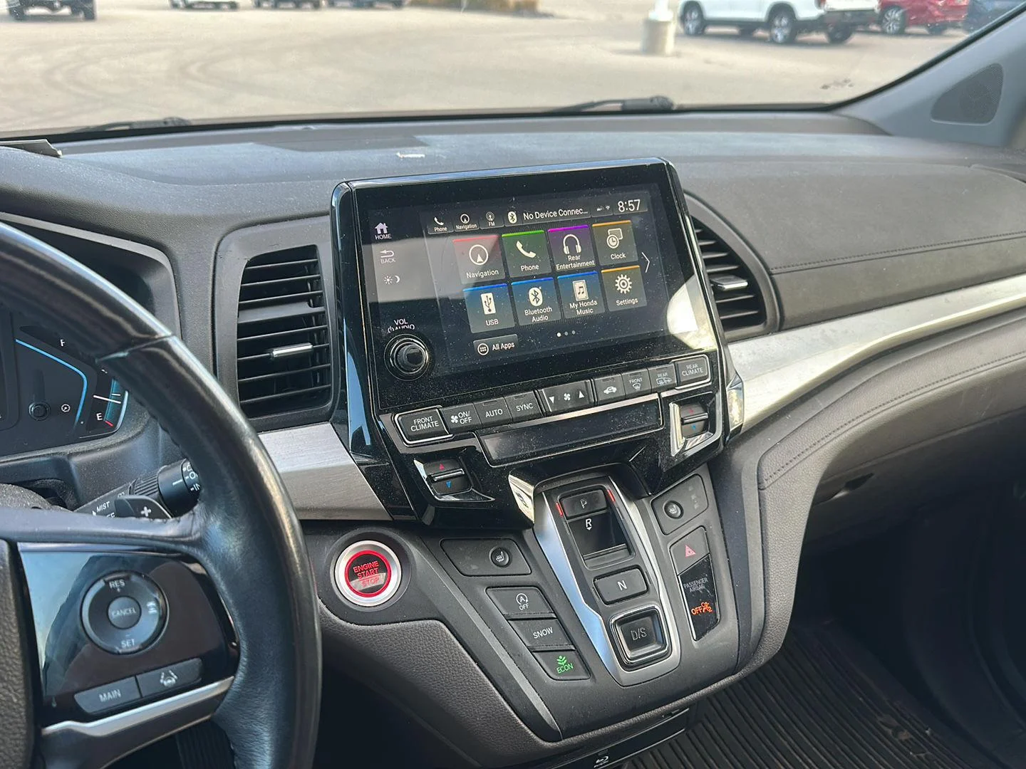 Used 2018 Pacific Pewter Metallic Honda Touring image 18