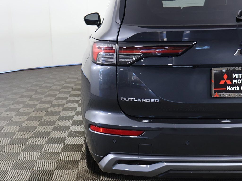 2025 Mitsubishi Outlander SEL - Photo 20