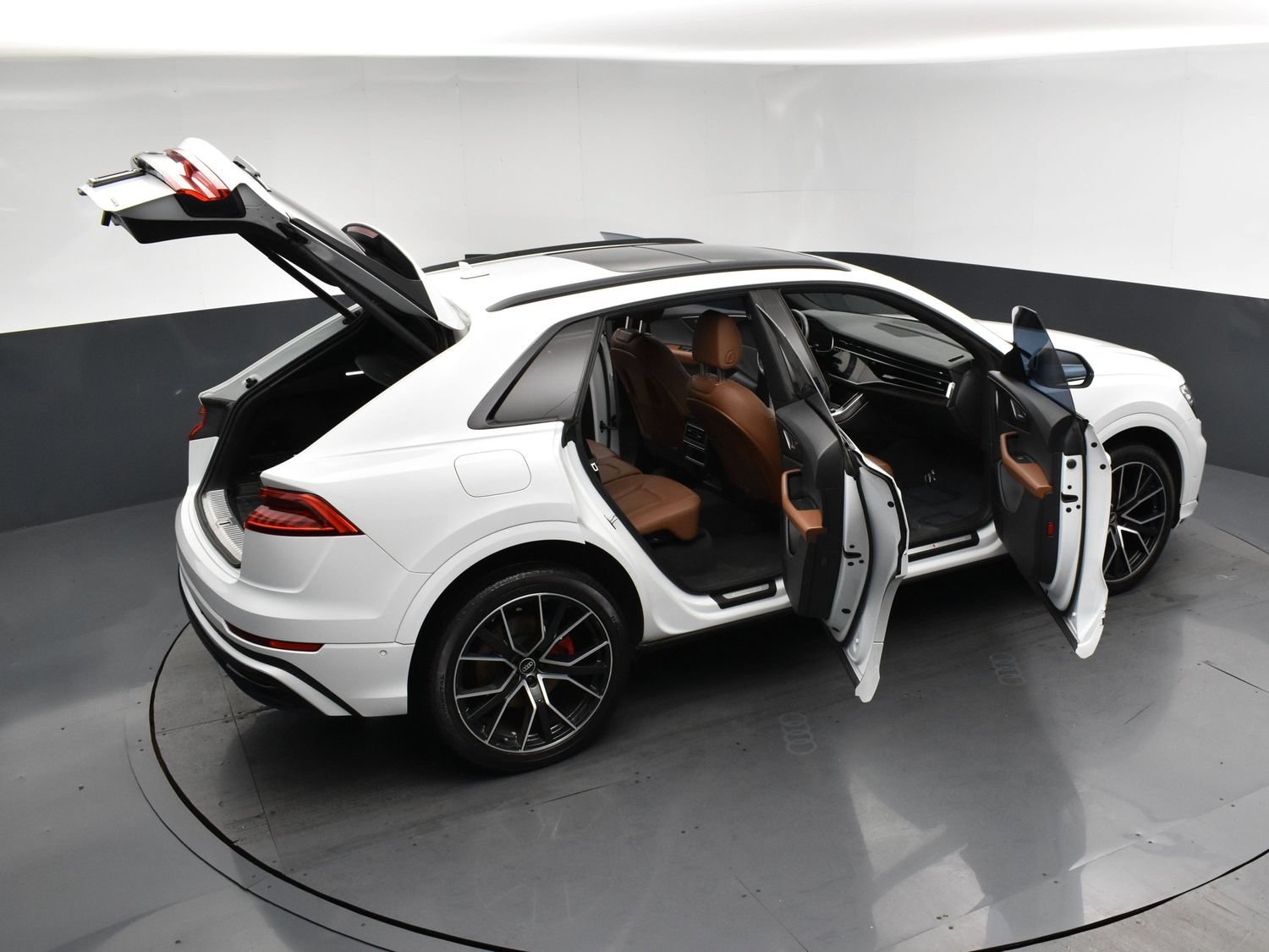 Used 2021 White Audi Premium Plus image 25