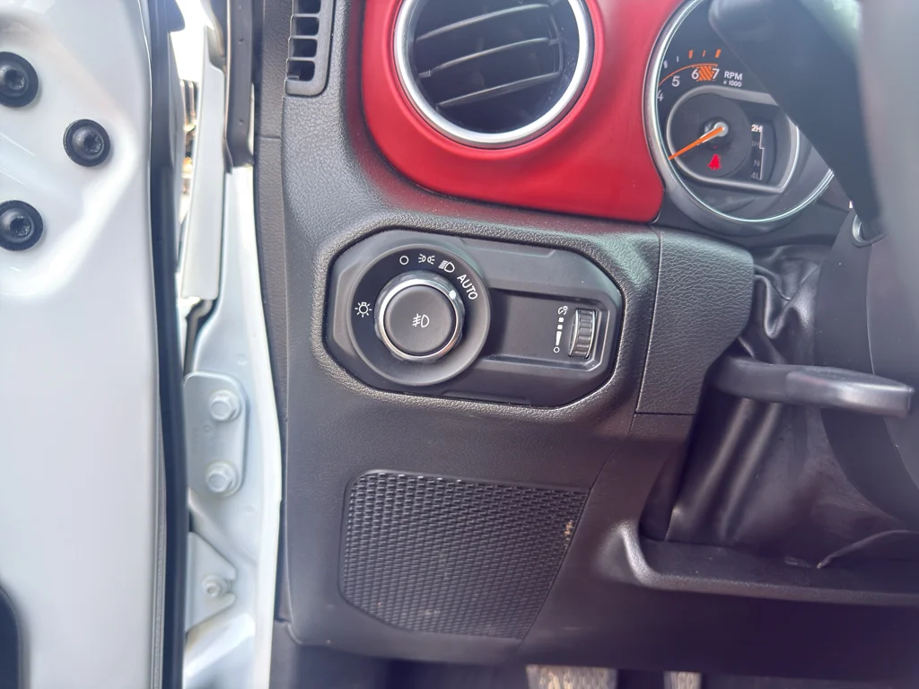 Used 2023 Bright White Clearcoat Jeep Rubicon image 16