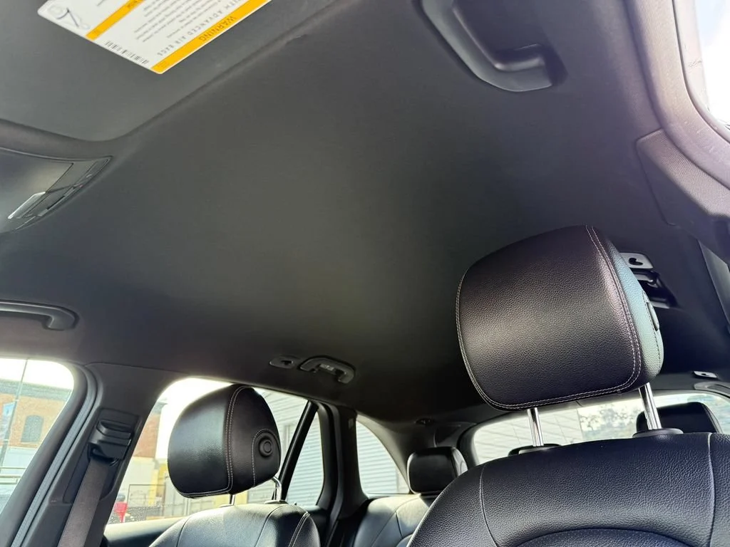 Used 2022 Black Mercedes-Benz GLC 300 image 23